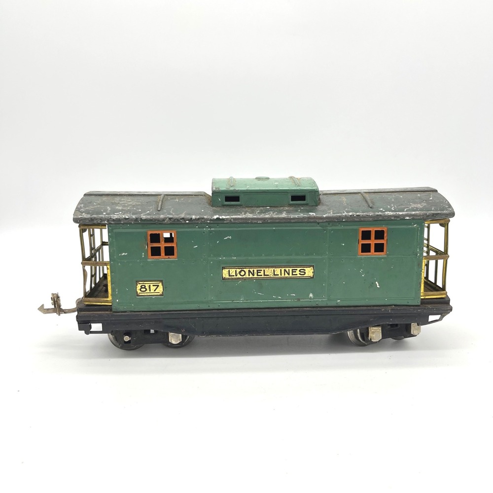Vintage Lionel‎ Lines 817 Green Tin Caboose Toy Train Car - Picture 3 of 7